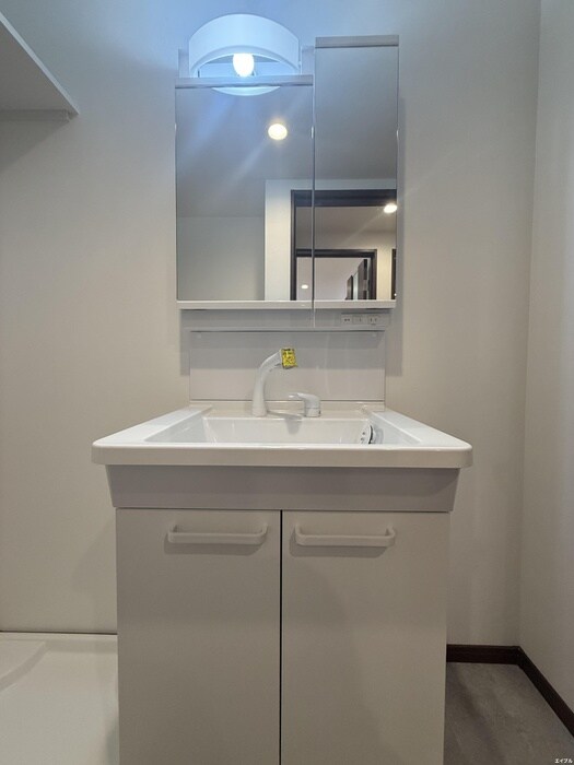 Le Lien Blanc 空港前の物件内観写真