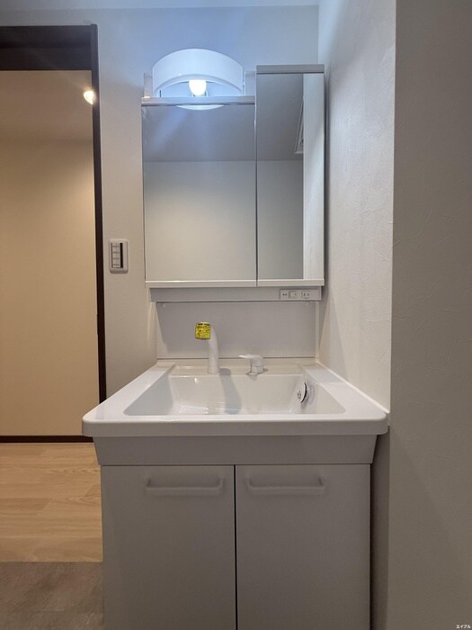 Le Lien Blanc 空港前の物件内観写真