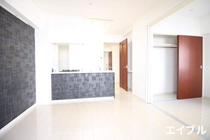 ヴィラ博丈下川端の物件内観写真