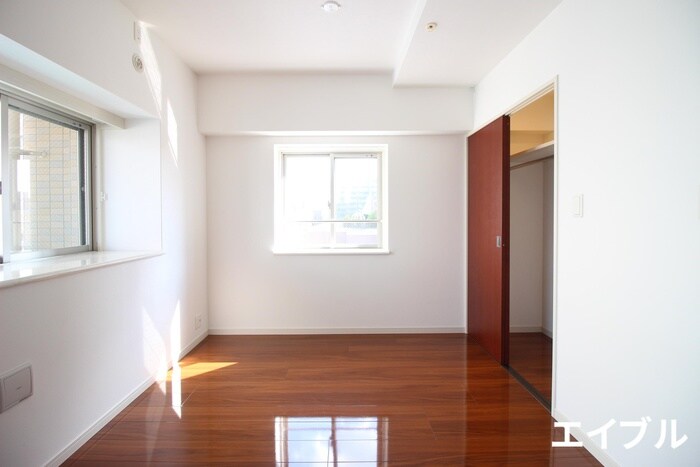 ヴィラ博丈下川端の物件内観写真