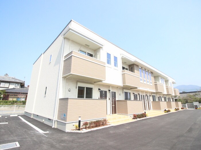 ラ・メゾンカプリスの物件外観写真