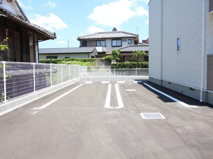 ラ・メゾンカプリスの物件外観写真