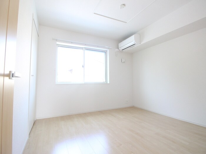 ラ・メゾンカプリスの物件内観写真