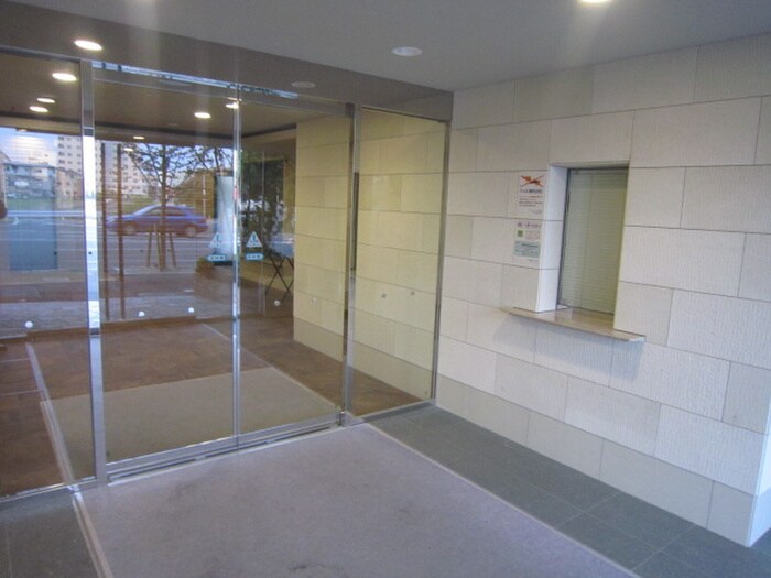 ｻｳﾞｫｲｵｰｻｰｽﾞﾌﾟﾚｲｽ（1107）の物件外観写真