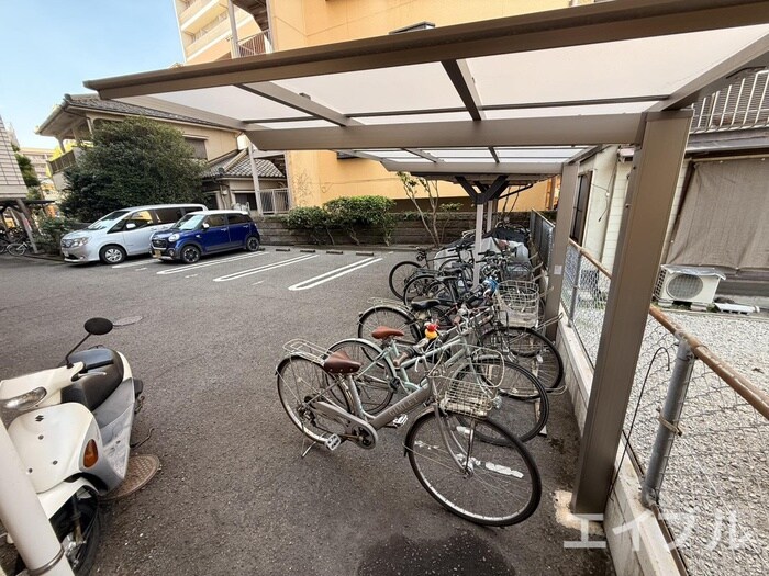 アベニュー高麗の物件外観写真