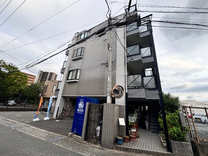 グレーコート大橋の物件外観写真