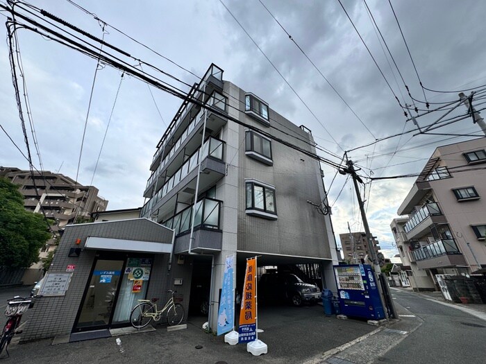 グレーコート大橋の物件外観写真