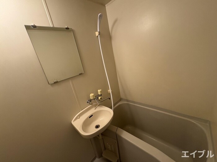 グレーコート大橋の物件内観写真