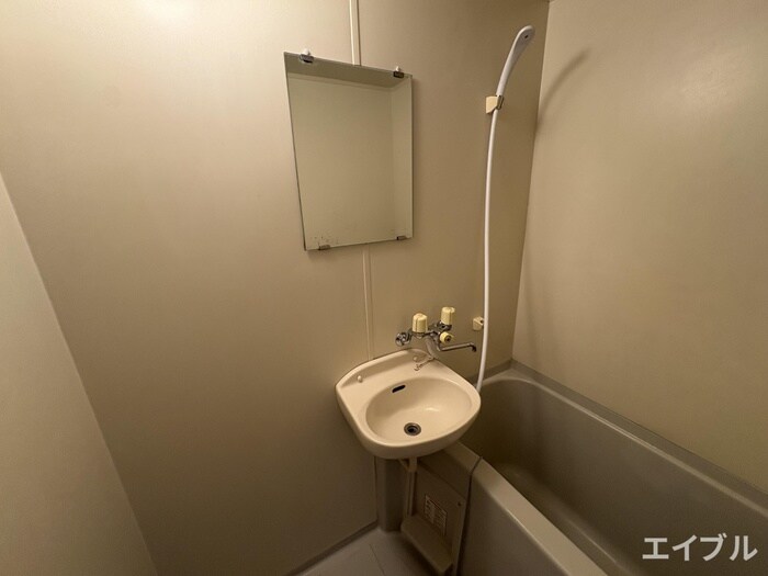 グレーコート大橋の物件内観写真