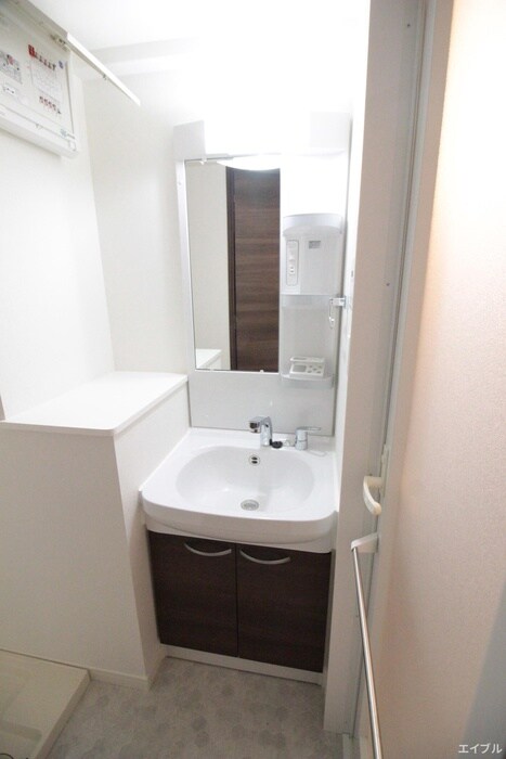 ｸﾞﾗﾝﾌｫｰﾚ千早ﾏｰｸｽｸｴｱｳｴｽﾄｳｲﾝｸﾞの物件内観写真