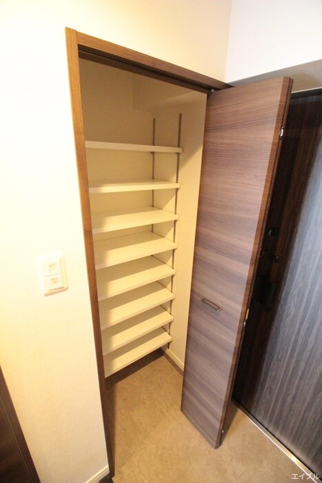 ｸﾞﾗﾝﾌｫｰﾚ千早ﾏｰｸｽｸｴｱｳｴｽﾄｳｲﾝｸﾞの物件内観写真