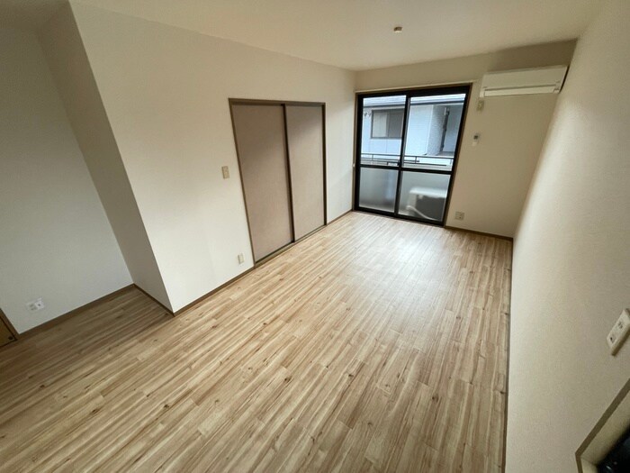 フローラ湯川Ａ棟の物件内観写真