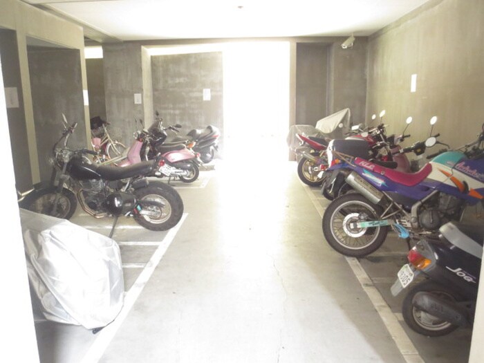 アンピール千早駅前通り(309)の物件外観写真