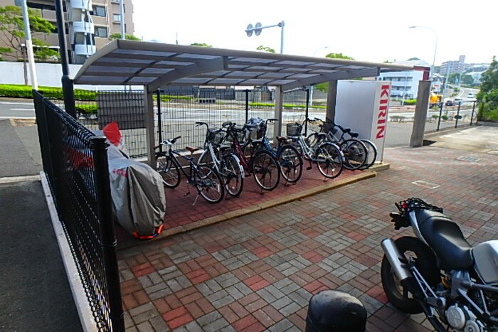 ヴィヴァーチェ浅川の物件外観写真