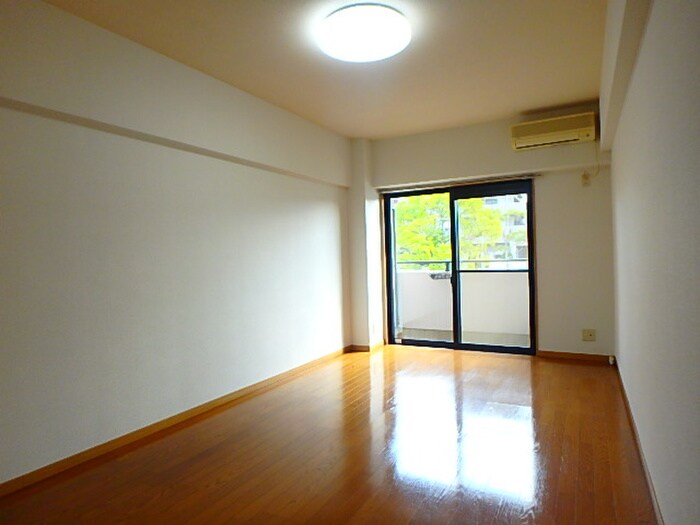 ヴィヴァーチェ浅川の物件内観写真