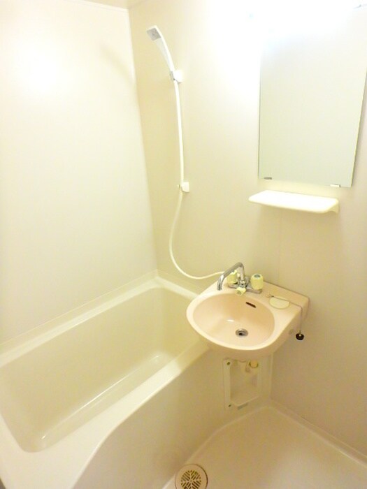 ヴィヴァーチェ浅川の物件内観写真