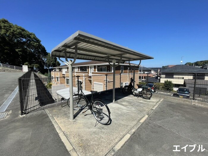 ジェネシスの物件外観写真