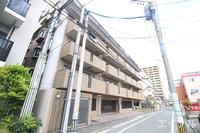 マノアール・アイの物件外観写真