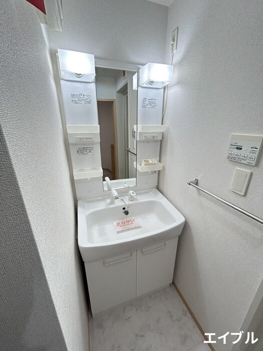 エレガンス山川Ⅱの物件内観写真