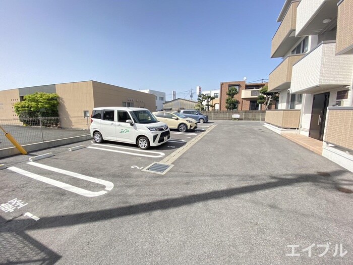 D-roomクレスト国分の物件外観写真