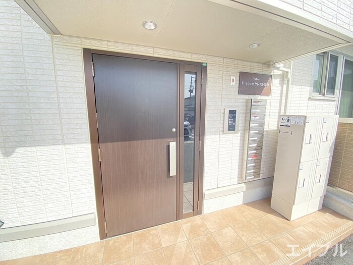 D-roomクレスト国分の物件外観写真