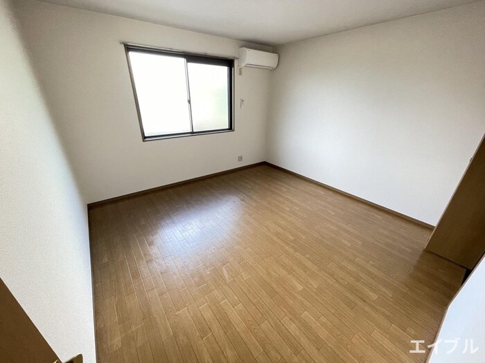 ハイカムール・リヴェール２の物件内観写真