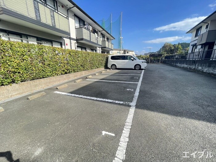 ハイカムール・リヴェール２の物件外観写真