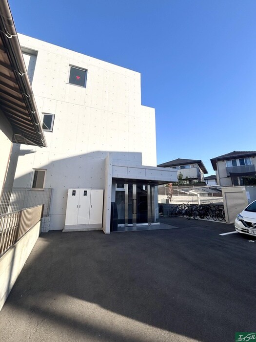 アールグランデ和白丘の物件外観写真