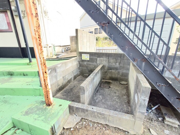 シャイニ－春日の物件外観写真