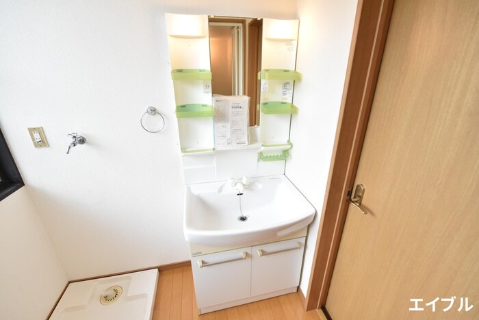 シャイニ－春日の物件内観写真