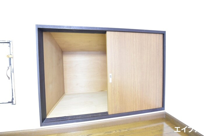 シャイニ－春日の物件内観写真