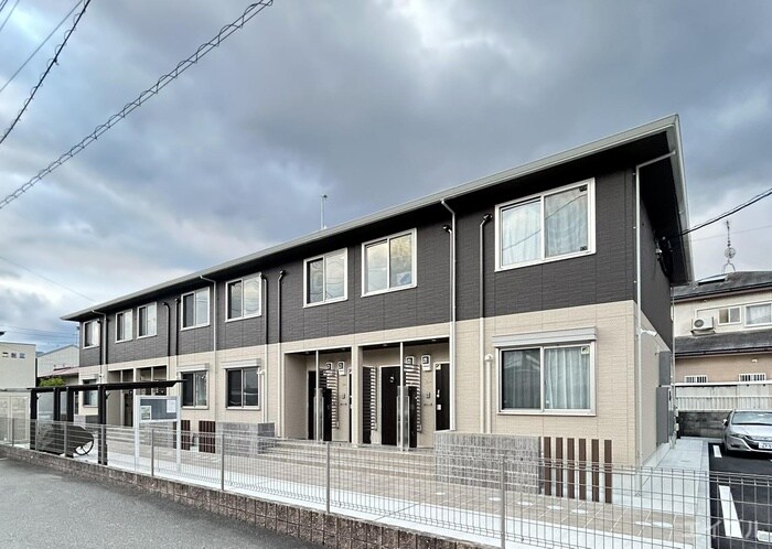 メゾンカオルの物件外観写真