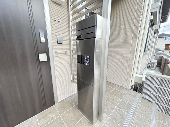 メゾンカオルの物件外観写真