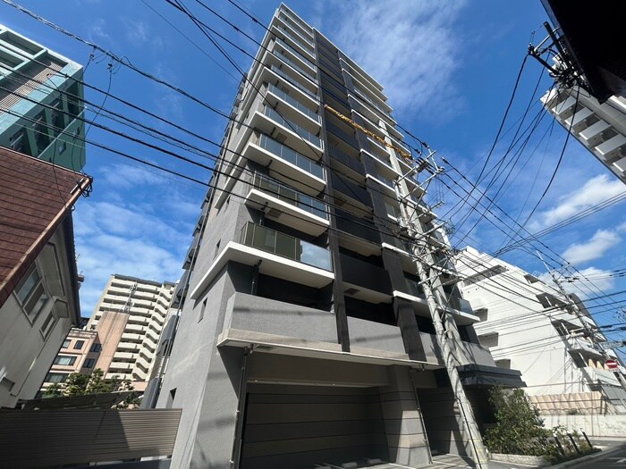 シーズンフラッツ渡辺通の物件外観写真