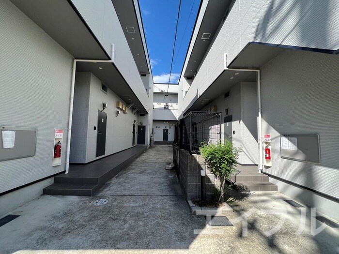 Ｄｅａｒ　Ｃｏｕｒｔ　Ｒの物件外観写真