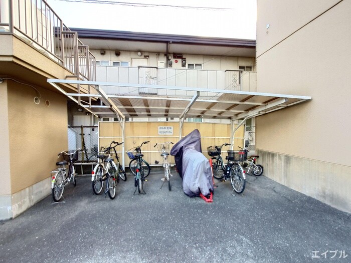 春日原レヂデンスの物件外観写真