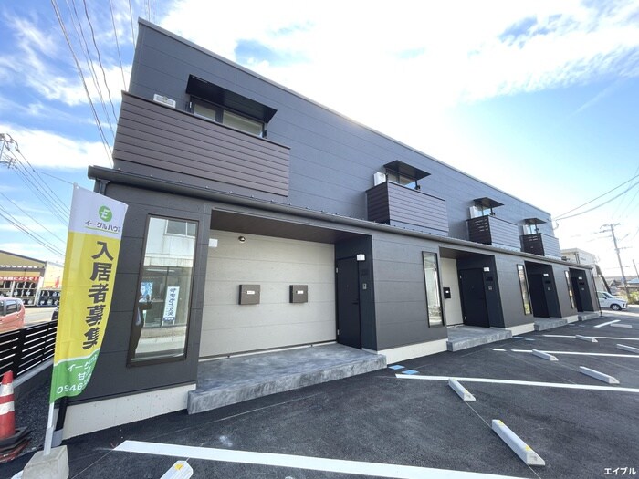 シャインラッシュⅡの物件外観写真