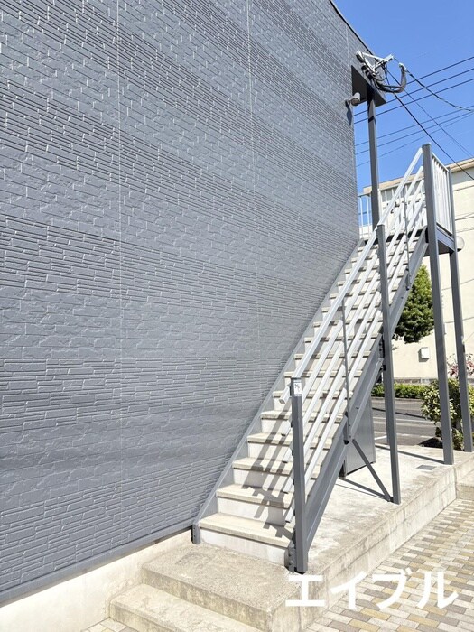 REEGO桜ケ丘の物件外観写真