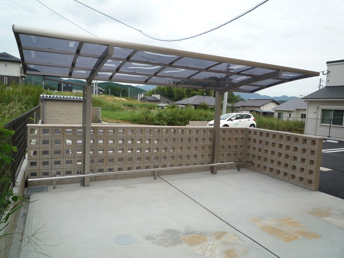 パ－クアシス上久原の物件外観写真