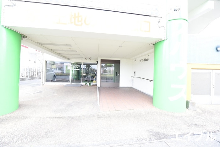 アイビ－フラッツの物件外観写真