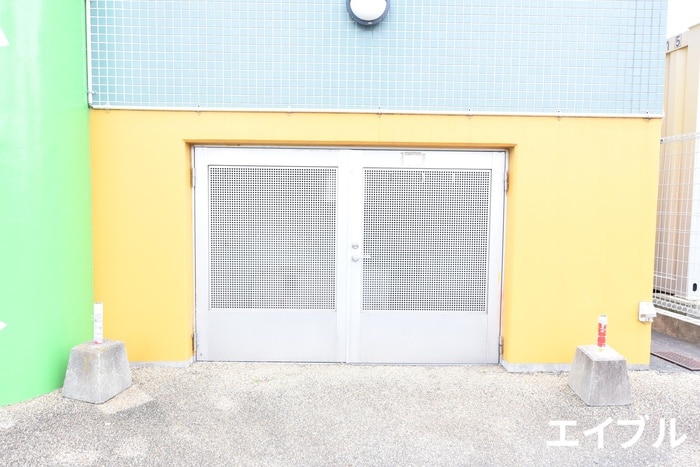 アイビ－フラッツの物件外観写真