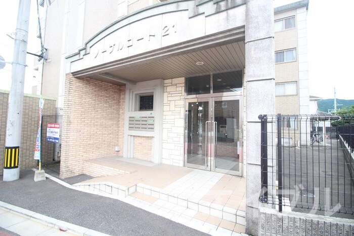 ノ－ブルコ－ト２１の物件外観写真