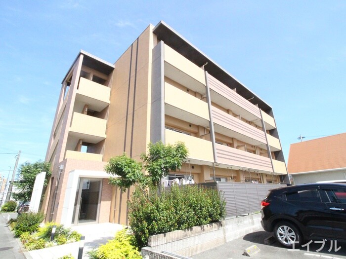 グランドアマレイⅦ番館の物件外観写真