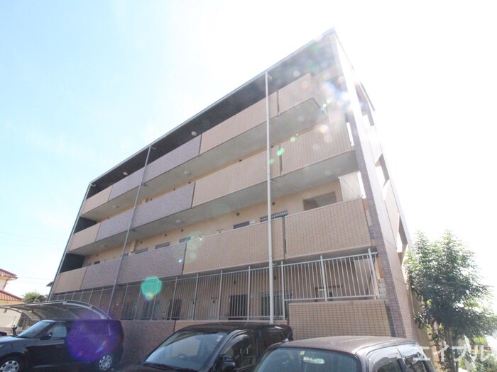 グランドアマレイⅦ番館の物件外観写真