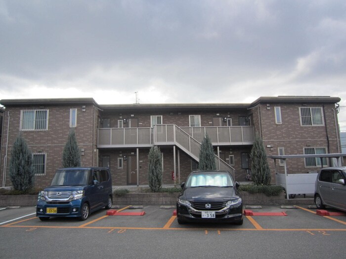 プライムハウス２２の物件外観写真