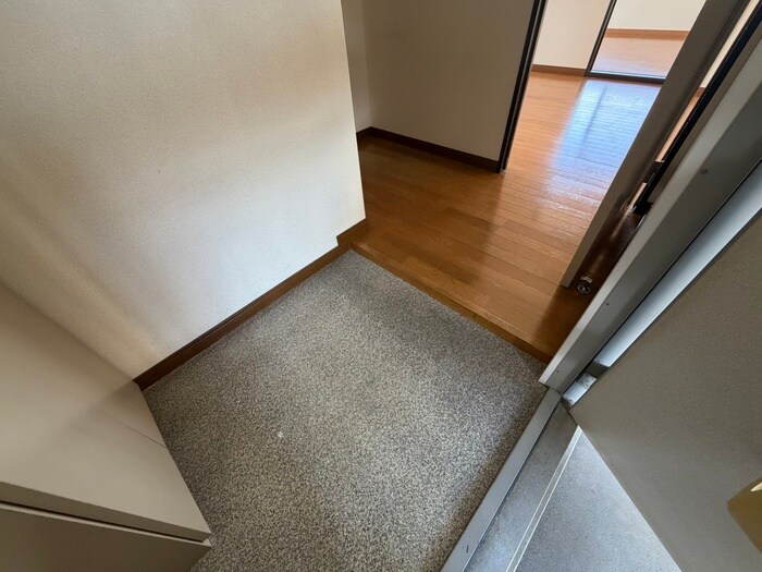 コーポエバーグロー　Ｅ棟の物件内観写真