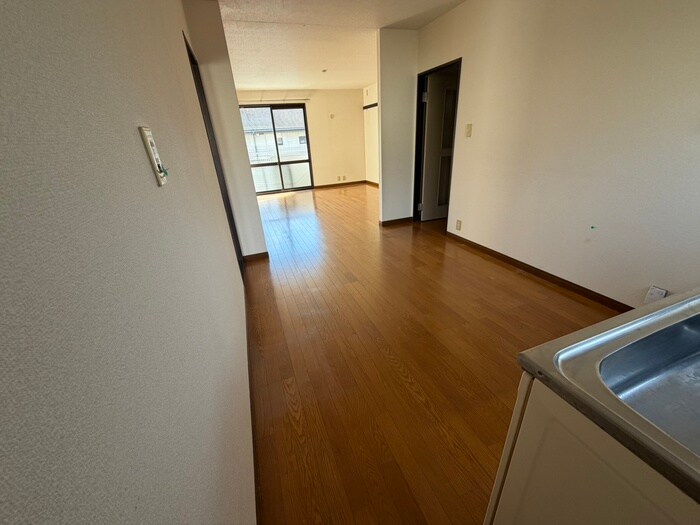 コーポエバーグロー　Ｅ棟の物件内観写真