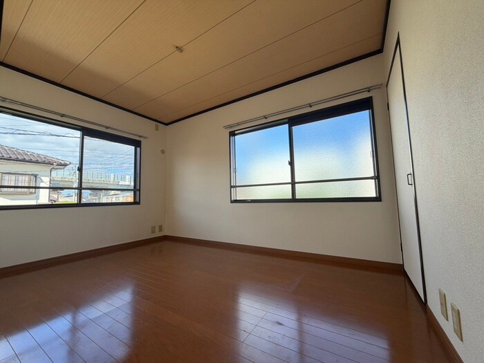 コーポエバーグロー　Ｅ棟の物件内観写真