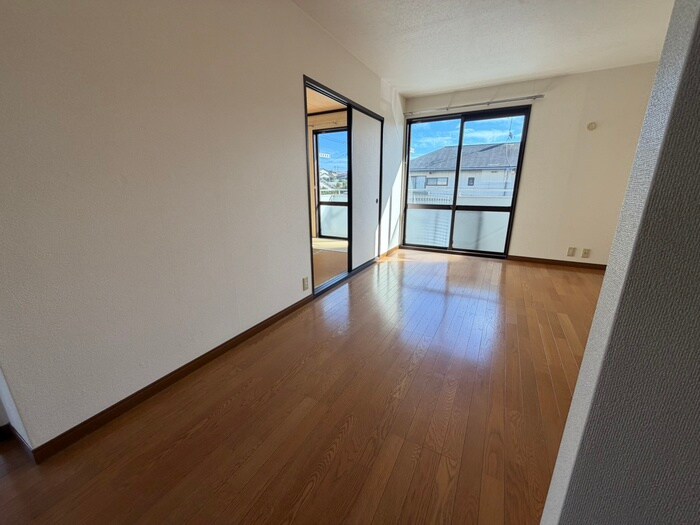 コーポエバーグロー　Ｅ棟の物件内観写真