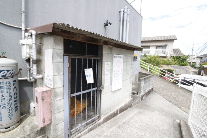 スプリングヒルズの物件外観写真